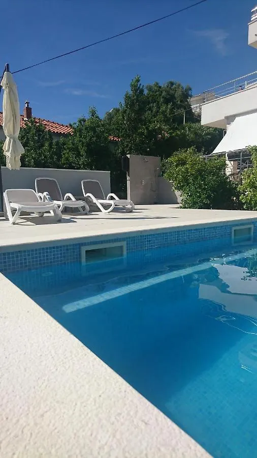 Charming Modern House With The New Swimming Pool - Apartment Maya 2 Trogir