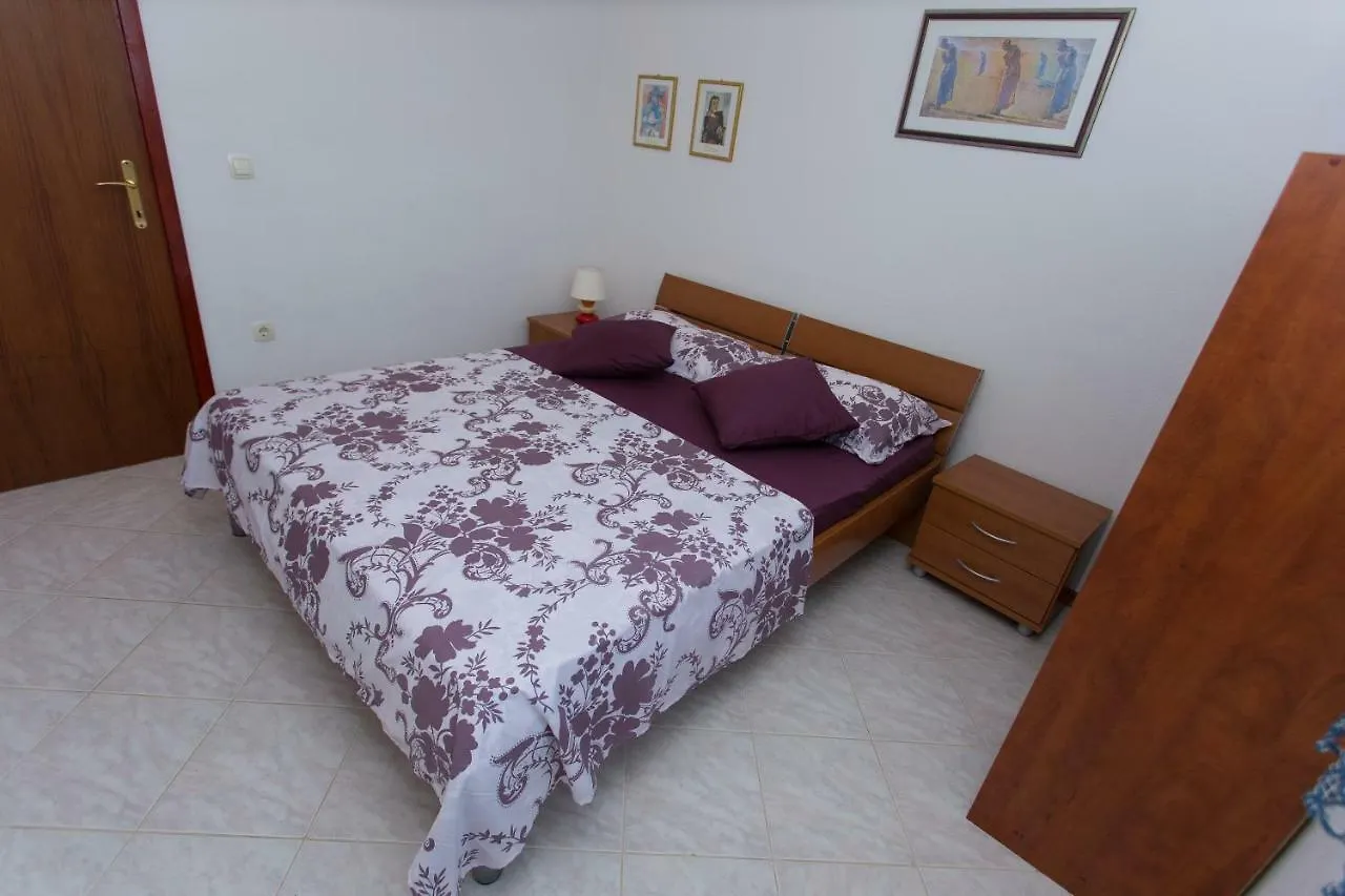 Charming Modern House With The New Swimming Pool - Apartment Maya 2 Trogir