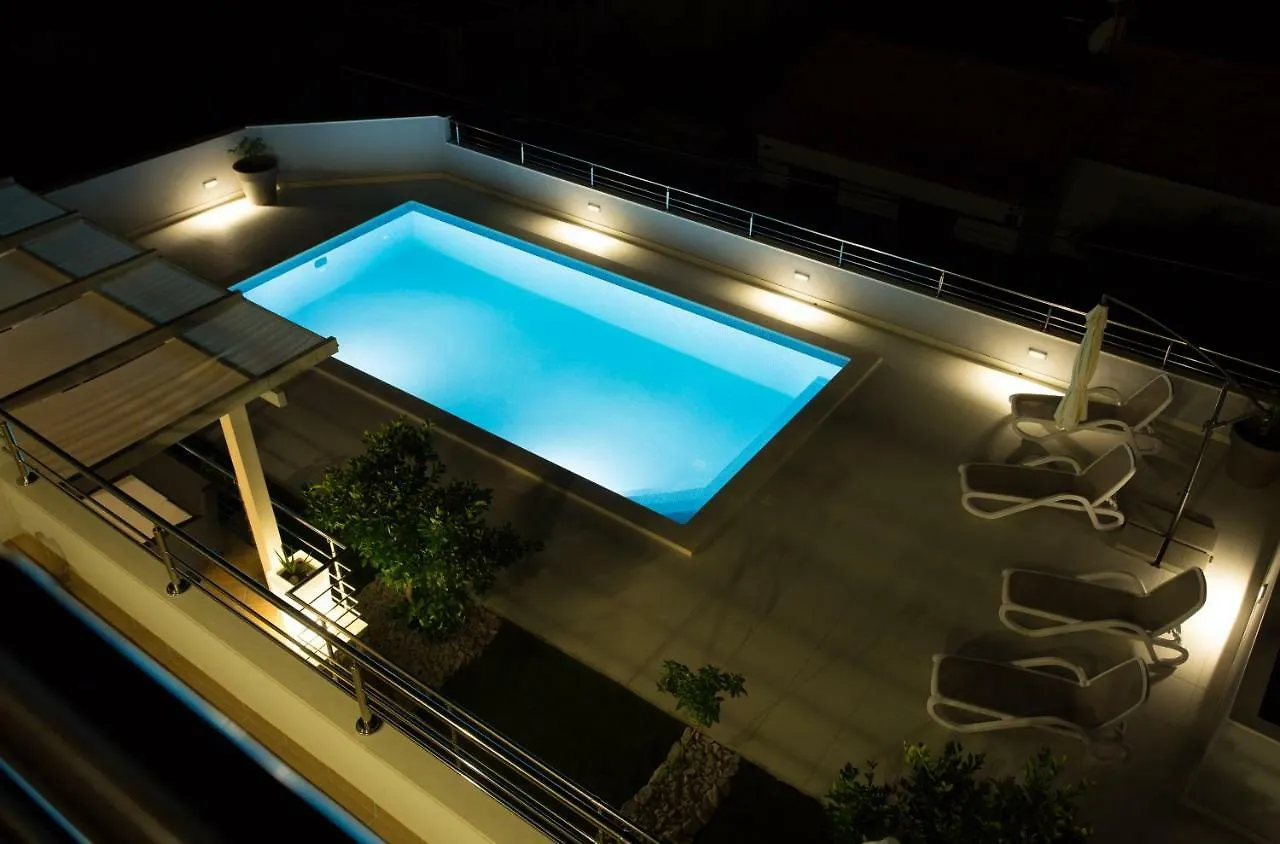 Charming Modern House With The New Swimming Pool - Apartment Maya 2 Trogir