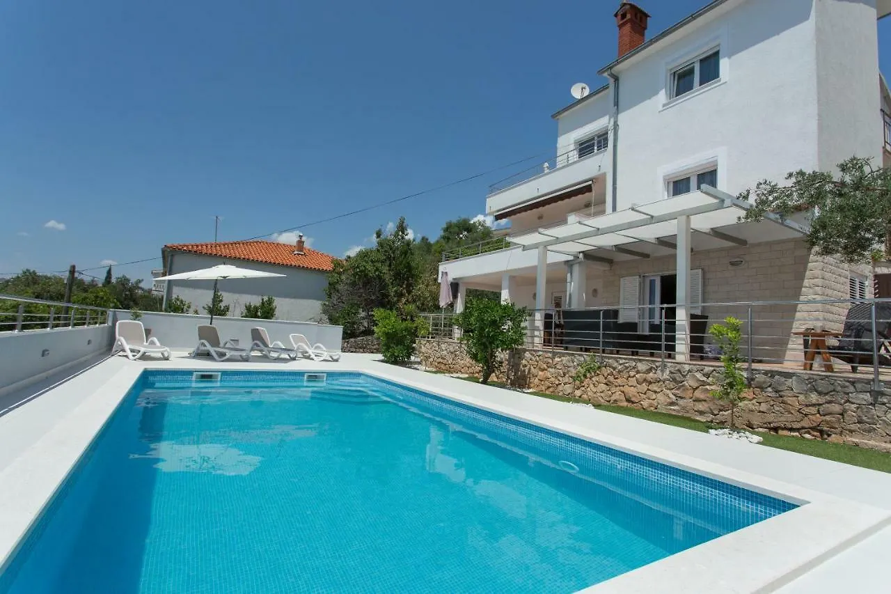 Charming Modern House With The New Swimming Pool - Apartment Maya 2 Trogir