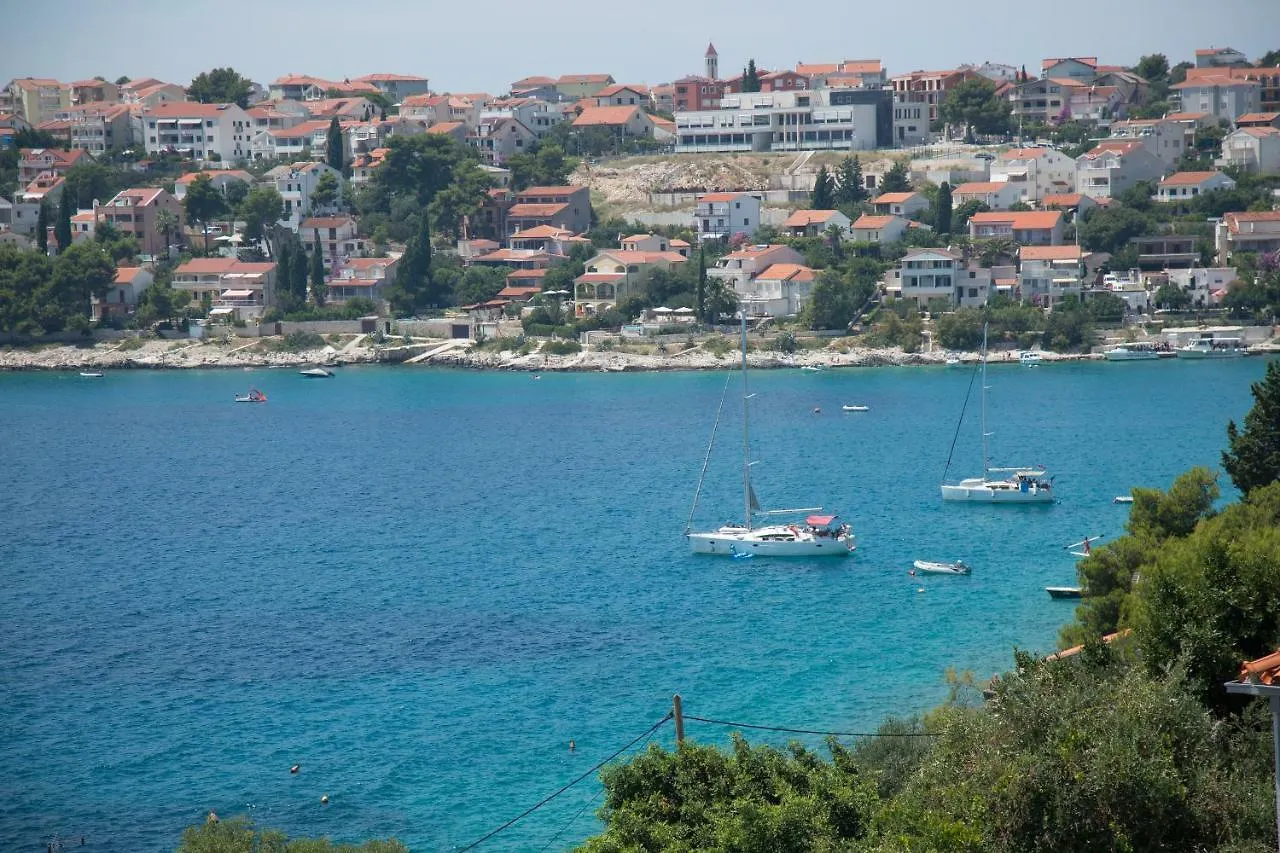 Charming Modern House With The New Swimming Pool - Apartment Maya 2 Trogir