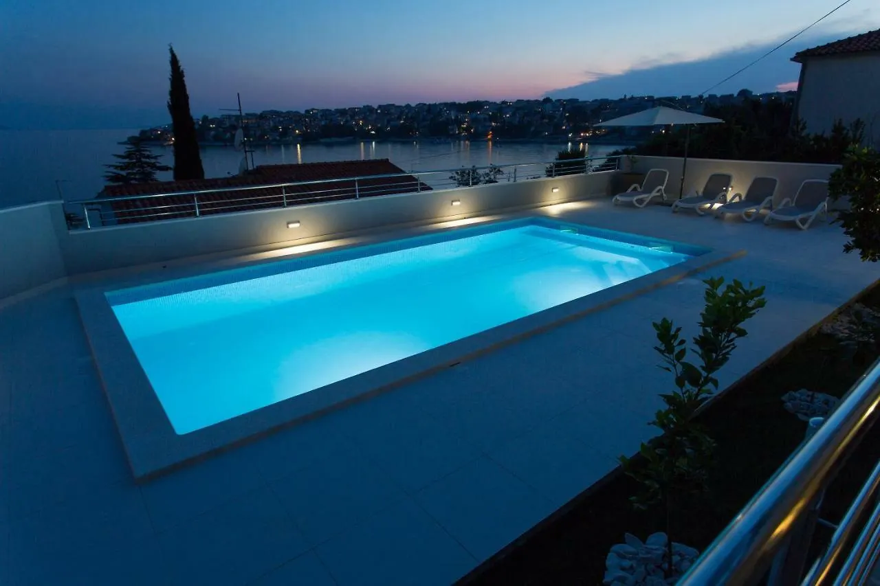 Charming Modern House With The New Swimming Pool - Apartment Maya 2 Trogir
